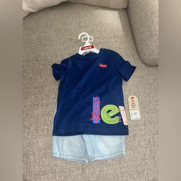 NWT Levi's Kids doodle logo tee short set size 4T - Picture 1 of 8